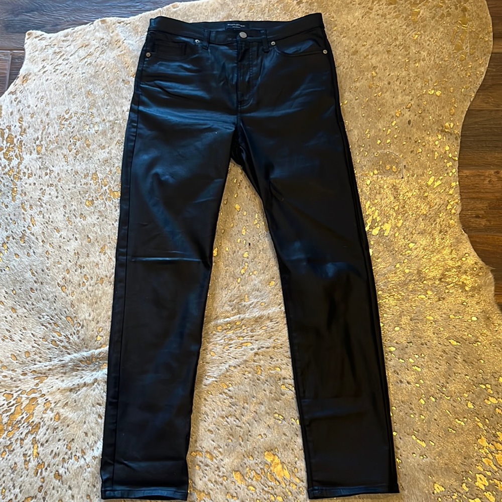 30.5 inch inseam, 17 1/4 in waist, women’s Banana Republic faux leather pant.